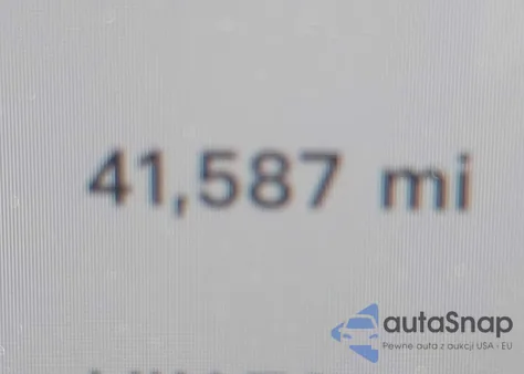 2023 Tesla Model Y Awd/Long Range Dual Motor All-Wheel Drive z USA, uszkodzony, nr VIN 7SAYGAEE1PF700262